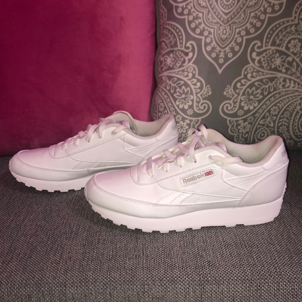 Reebok Sneakers ✨